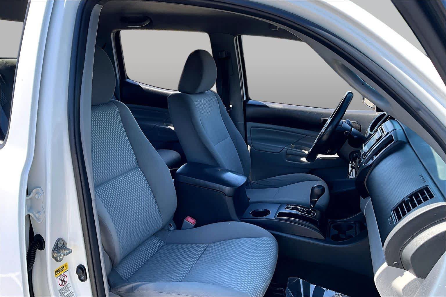 Used 2014 Toyota Tacoma 2WD Double Cab w/ Convenience Package image 8