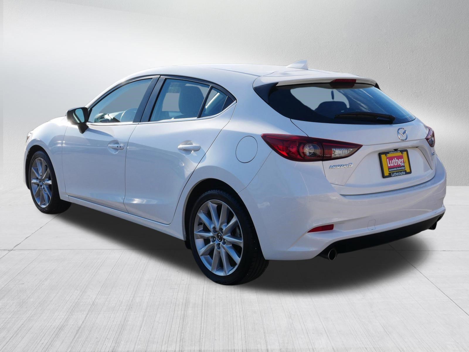 Used 2017 MAZDA MAZDA3 Grand Touring FWD image 5