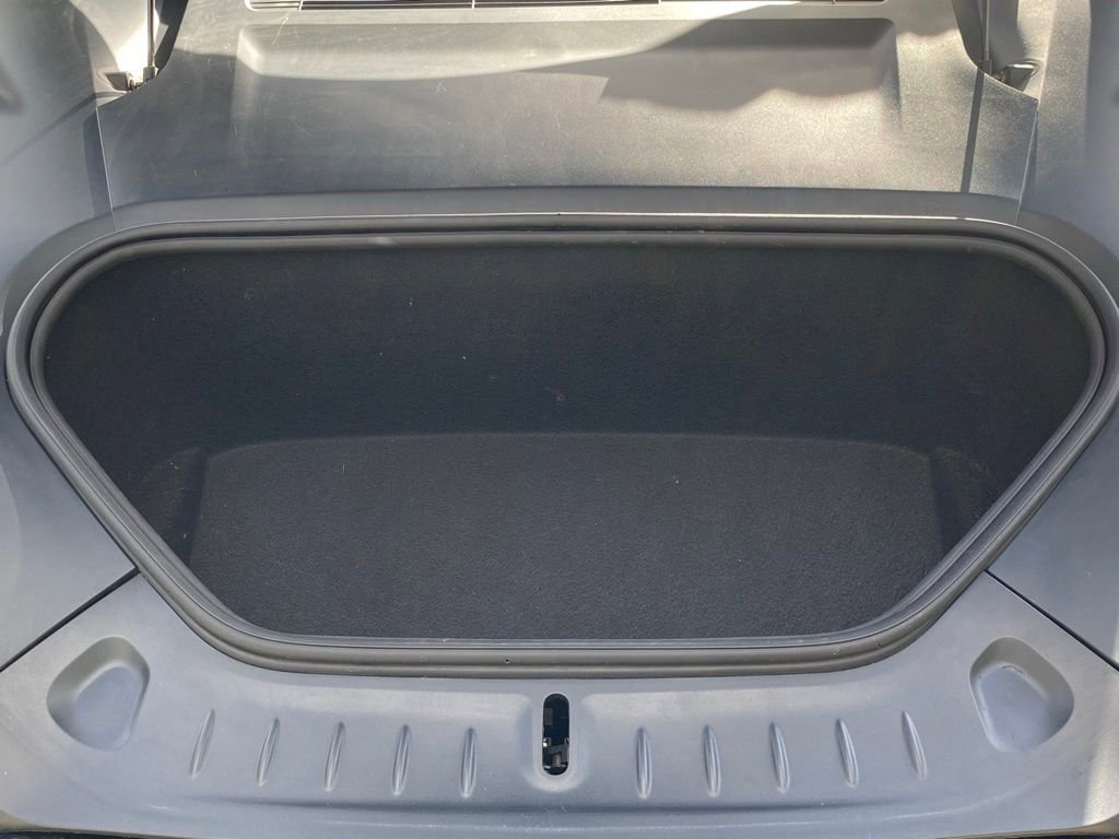 Used 2023 Tesla Model S Standard Range image 16