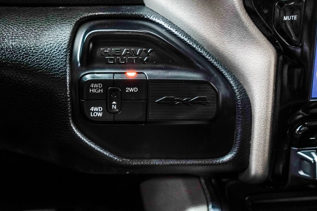 Used 2019 RAM 3500 Laramie w/ Black Appearance Package AWD/4WD image 27