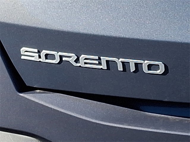 Used 2025 Kia Sorento S image 33