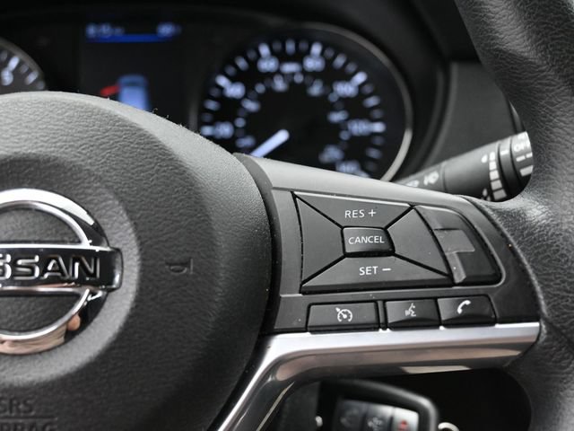 Used 2022 Nissan Rogue Sport S FWD image 17