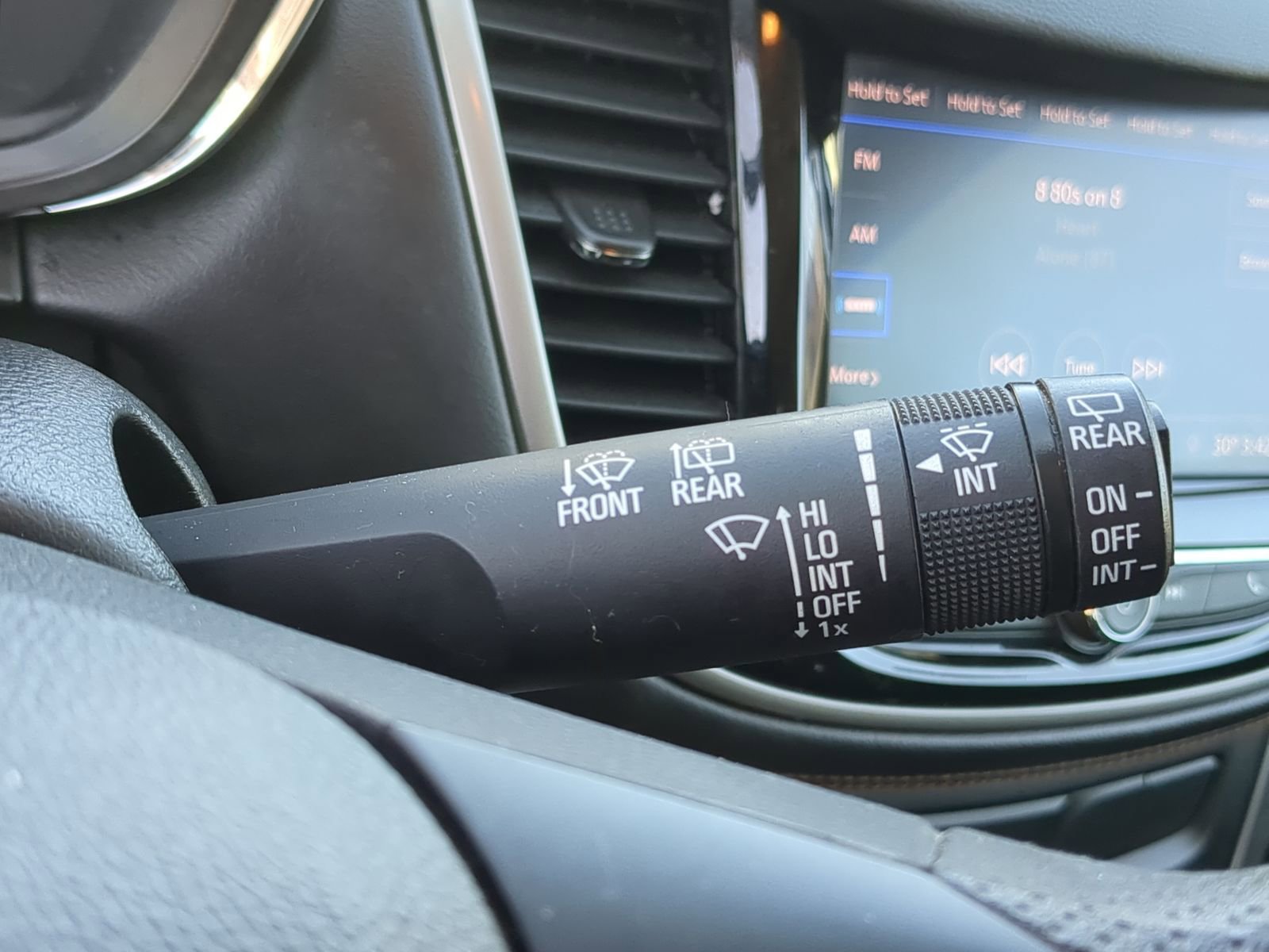Used 2020 Chevrolet Trax LT image 27
