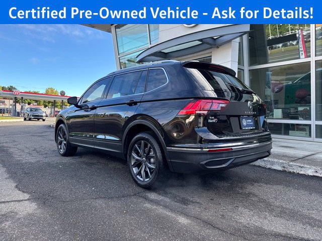 Certified 2022 Volkswagen Tiguan SE w/ Panoramic Sunroof Package AWD/4WD image 3