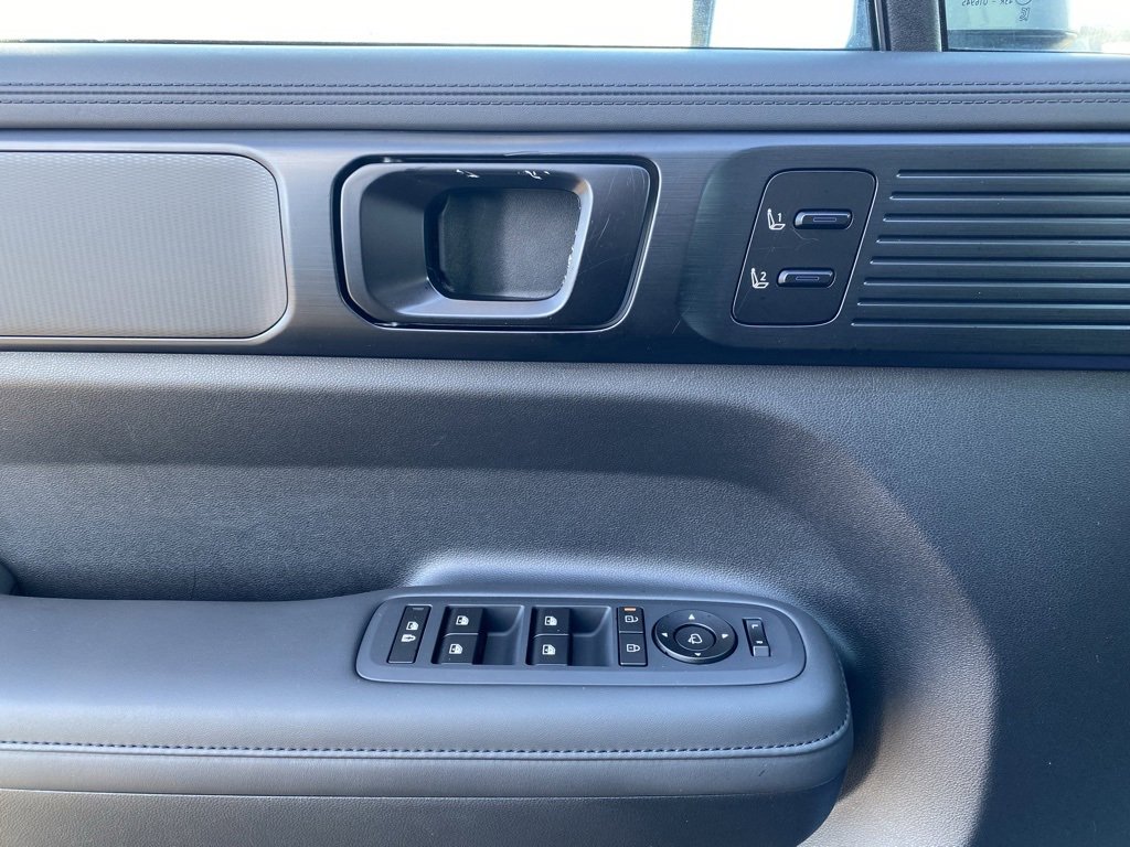 Used 2024 Hyundai Santa Fe Calligraphy image 23