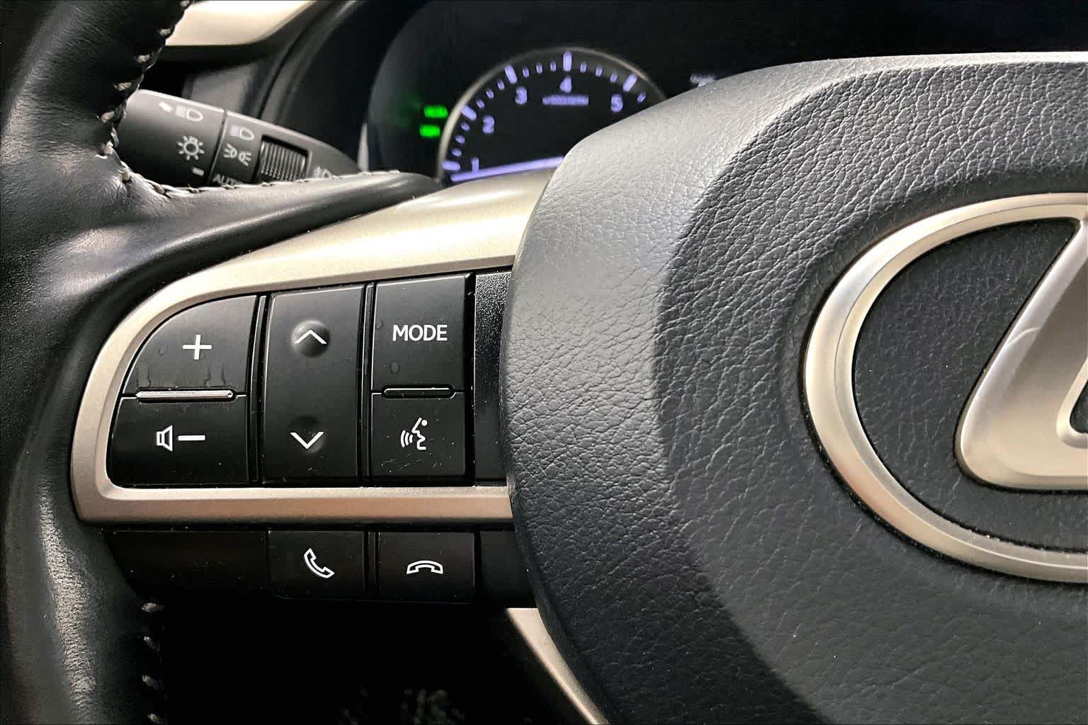 Used 2018 Lexus RX 350L FWD image 22