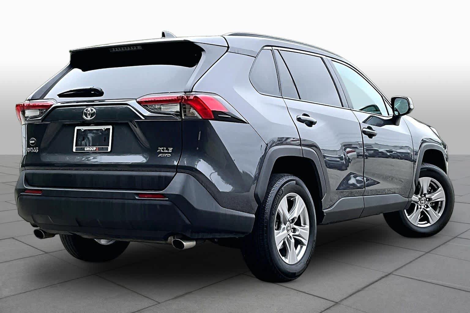 Used 2025 Toyota RAV4 XLE w/ Convenience Package AWD/4WD image 13