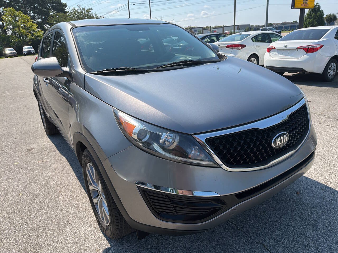 Used 2015 Kia Sportage LX FWD image 3