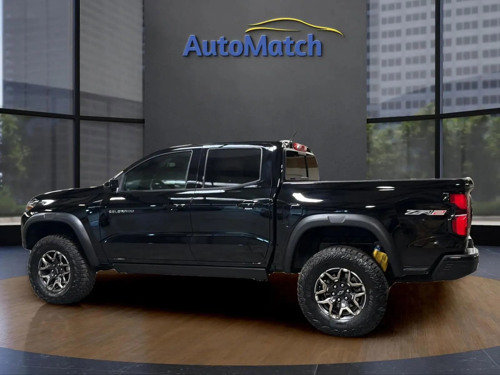Used 2025 Chevrolet Colorado ZR2 w/ Technology Package image 8