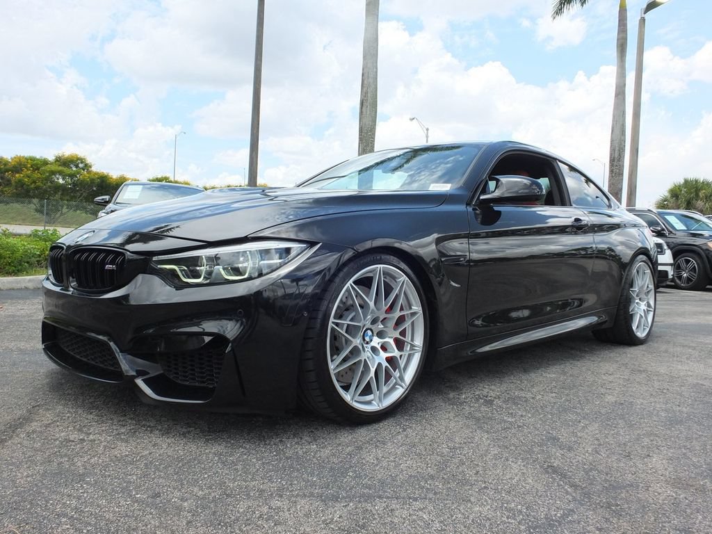 Used 2018 BMW M4 Coupe w/ Competition Package RWD image 16