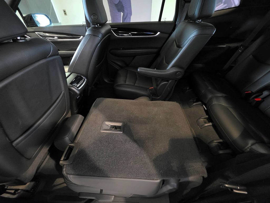 Used 2021 Cadillac XT6 Premium Luxury FWD image 59