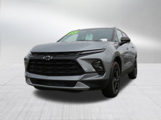 New 2025 Chevrolet Blazer LT w/ Midnight/Sport Edition image 7