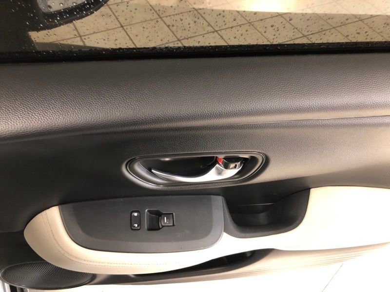 Used 2024 Honda HR-V LX image 14