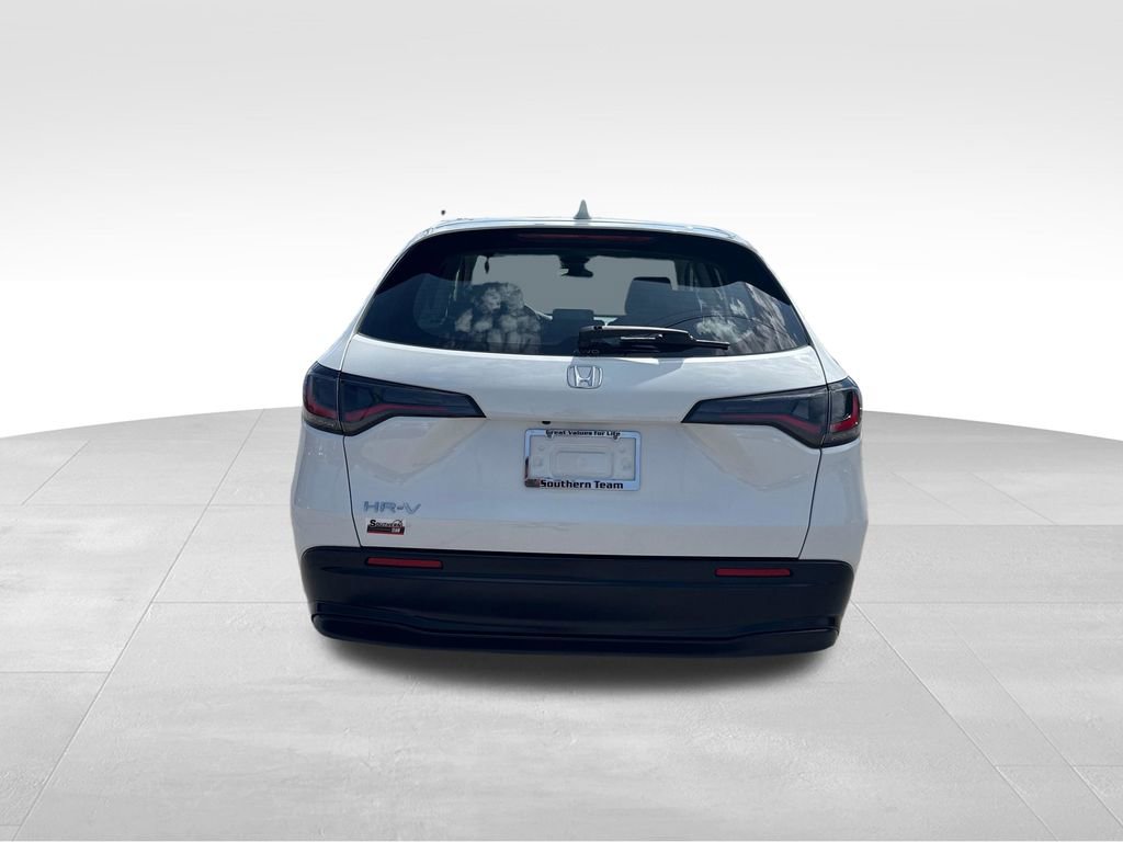 Used 2023 Honda HR-V LX image 4