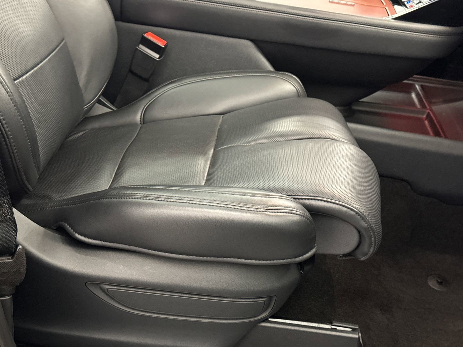 Used 2024 Lincoln Navigator Reserve image 14