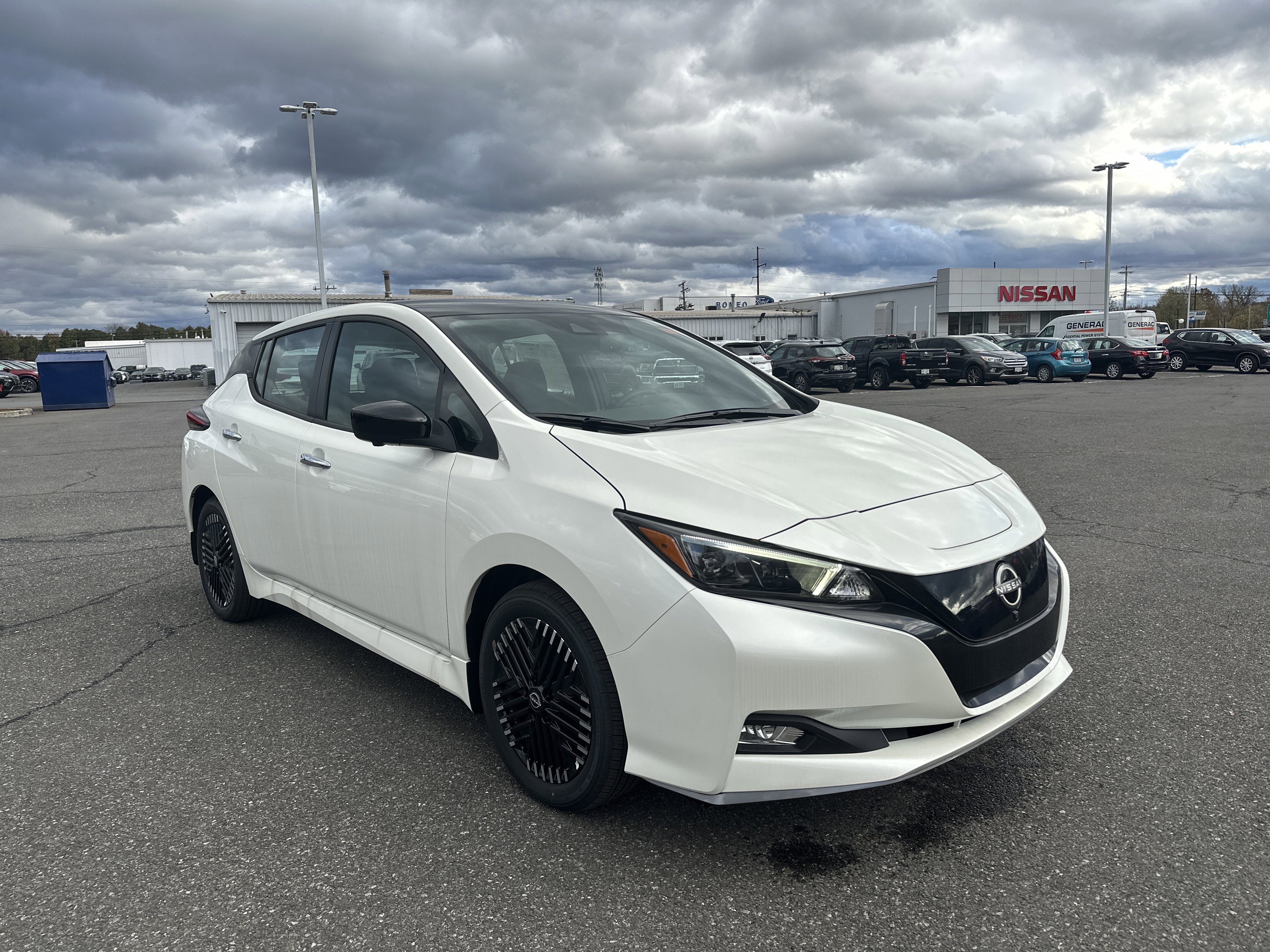 New 2025 Nissan Leaf SV Plus image 3