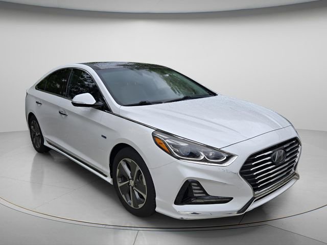 Used 2019 Hyundai Sonata Limited w/ Ultimate Package 02 FWD image 4