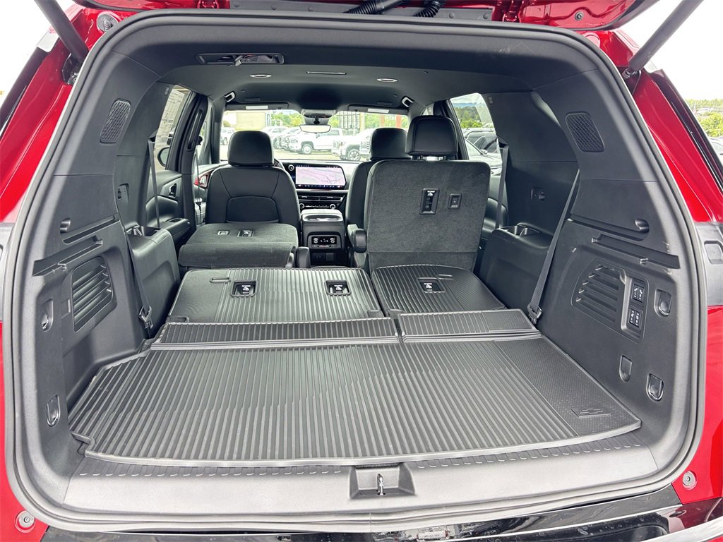 New 2026 Chevrolet Traverse RS w/ LPO, Floor Liner Package image 17