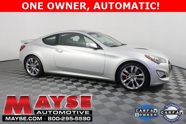 Used 2013 Hyundai Genesis 3.8 image 1
