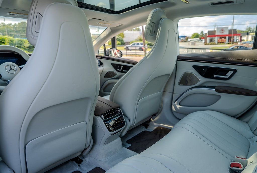 Used 2023 Mercedes-Benz EQS 580 4MATIC Sedan image 20