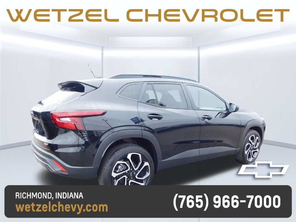 New 2026 Chevrolet Trax RS w/ Driver Confidence Package FWD image 3