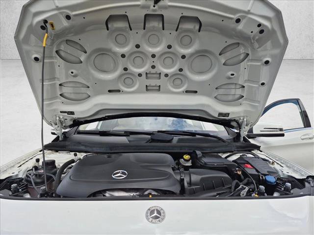 Used 2019 Mercedes-Benz GLA 250 4MATIC image 26