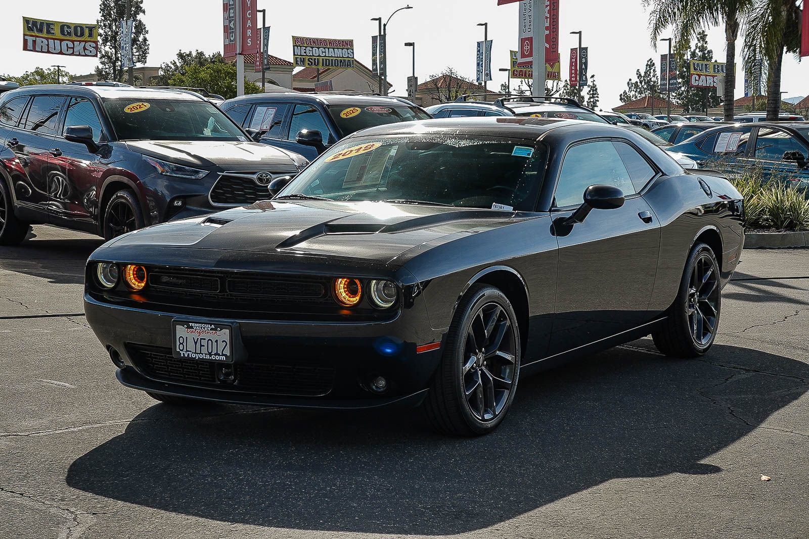 Used 2019 Dodge Challenger SXT w/ Plus Package image 3