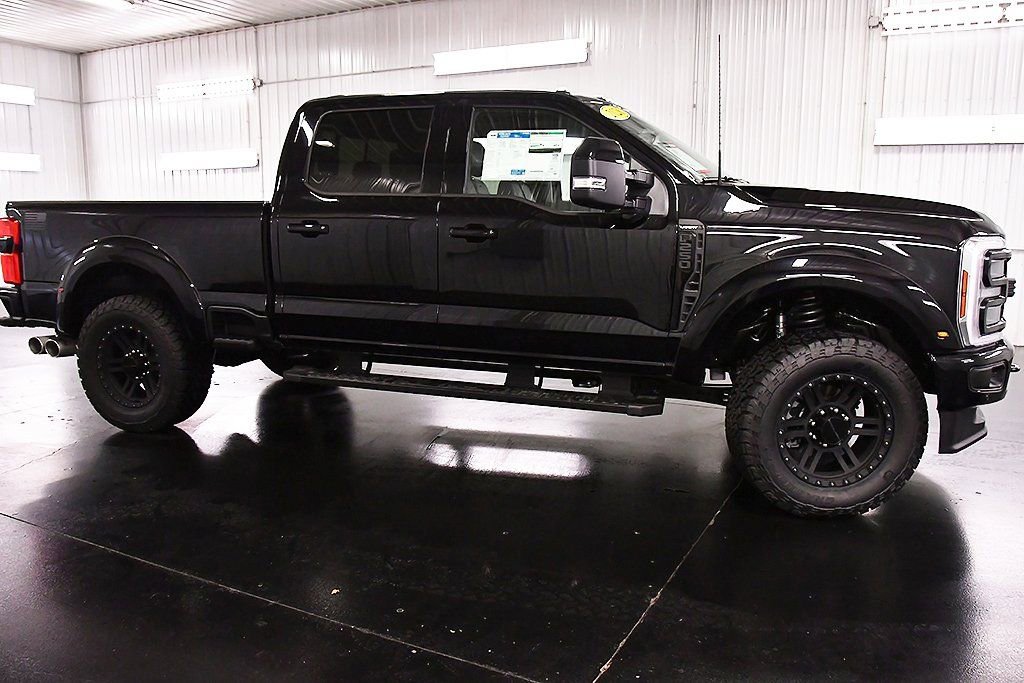 New 2026 Ford F250 Lariat w/ Black Appearance Package AWD/4WD image 8