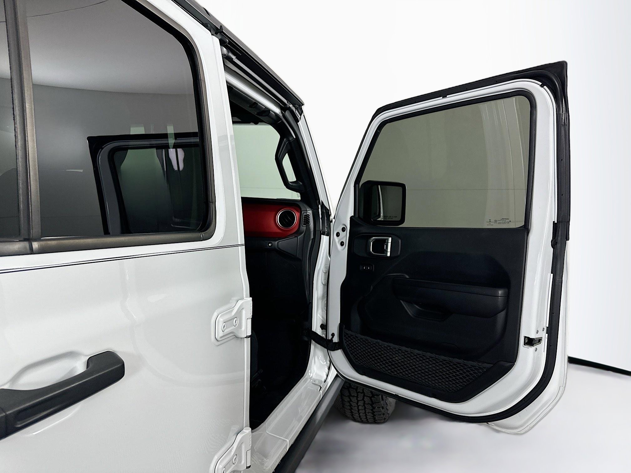 Used 2021 Jeep Gladiator Rubicon image 30