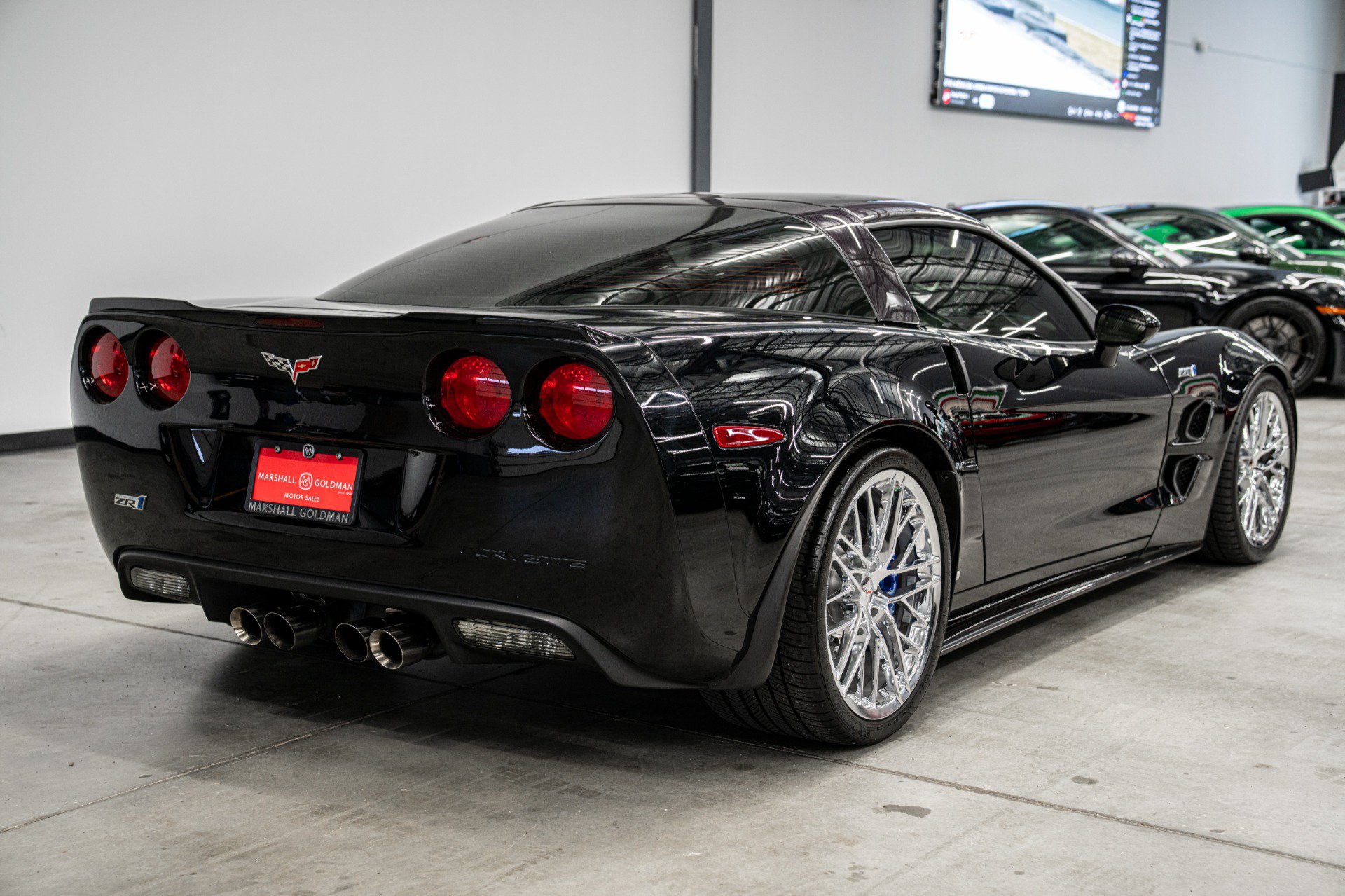 Used 2009 Chevrolet Corvette ZR1 w/ Preferred Equipment Group RWD image 8
