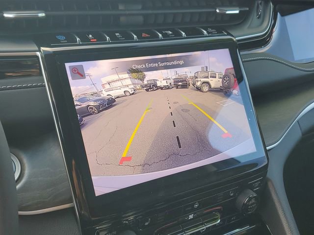 Used 2022 Jeep Grand Cherokee Limited 4xe image 27