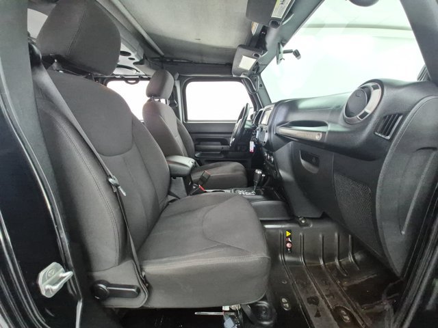 Used 2014 Jeep Wrangler Unlimited Sport w/ Connectivity Group AWD/4WD image 23