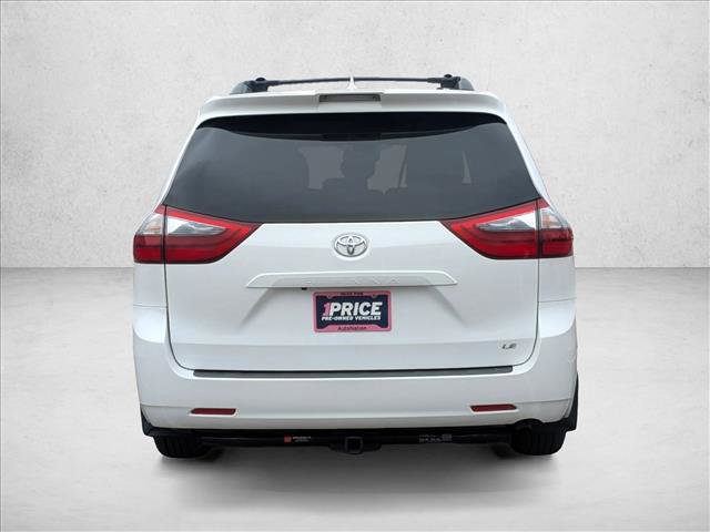 Used 2020 Toyota Sienna LE image 7