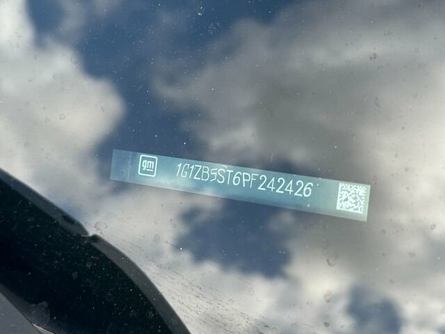 Used 2023 Chevrolet Malibu LS FWD image 3