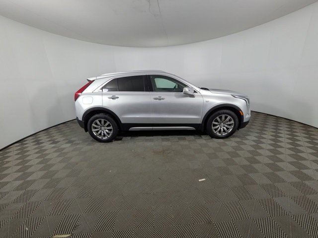 Used 2020 Cadillac XT4 Premium Luxury w/ Enhanced Visibility Package image 3