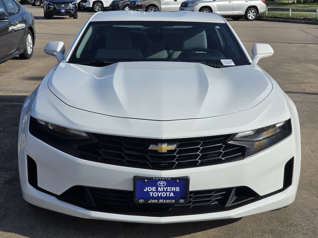 Used 2020 Chevrolet Camaro LT RWD image 3