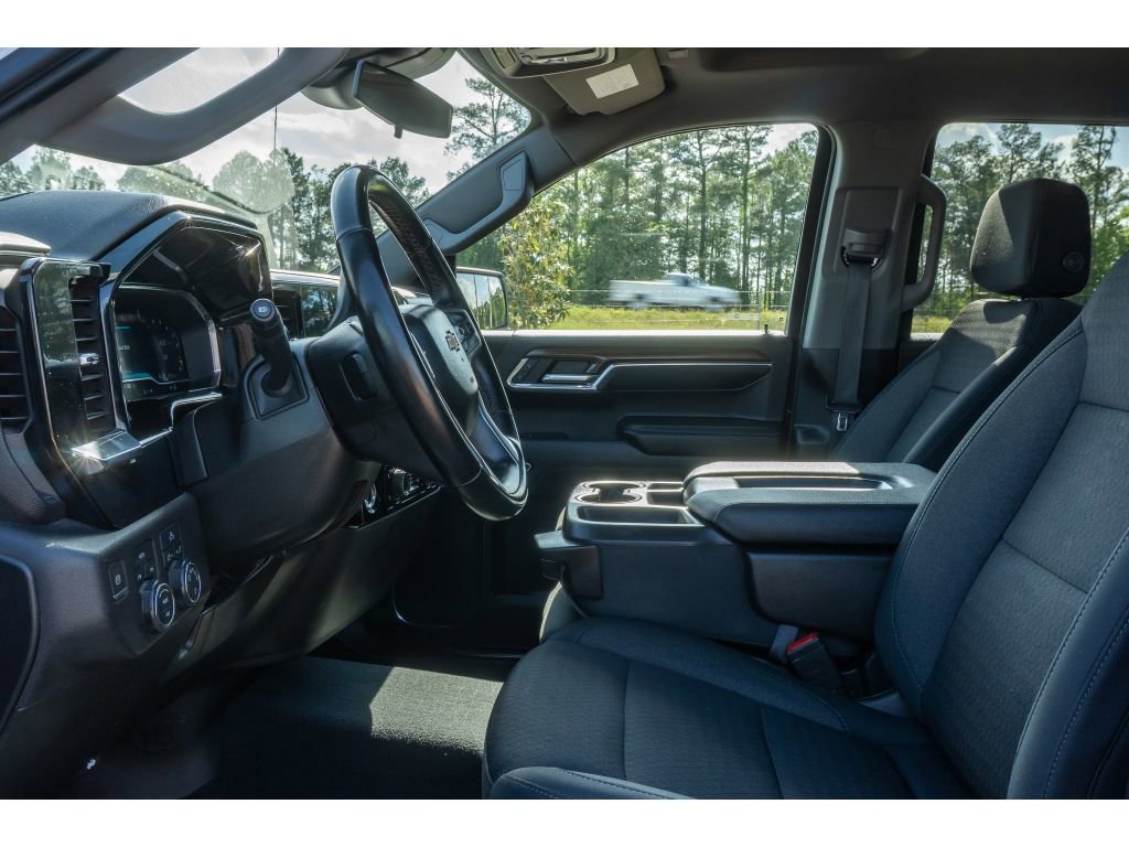 Used 2023 Chevrolet Silverado 1500 LT AWD/4WD image 12