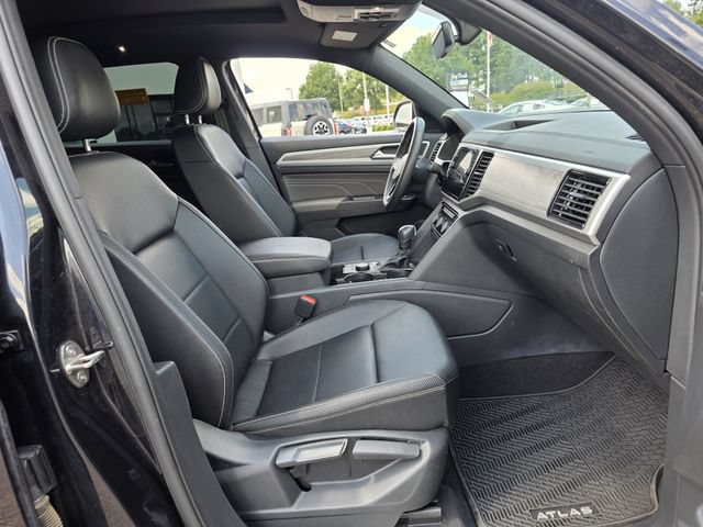 Used 2023 Volkswagen Atlas Cross Sport SE AWD/4WD image 28