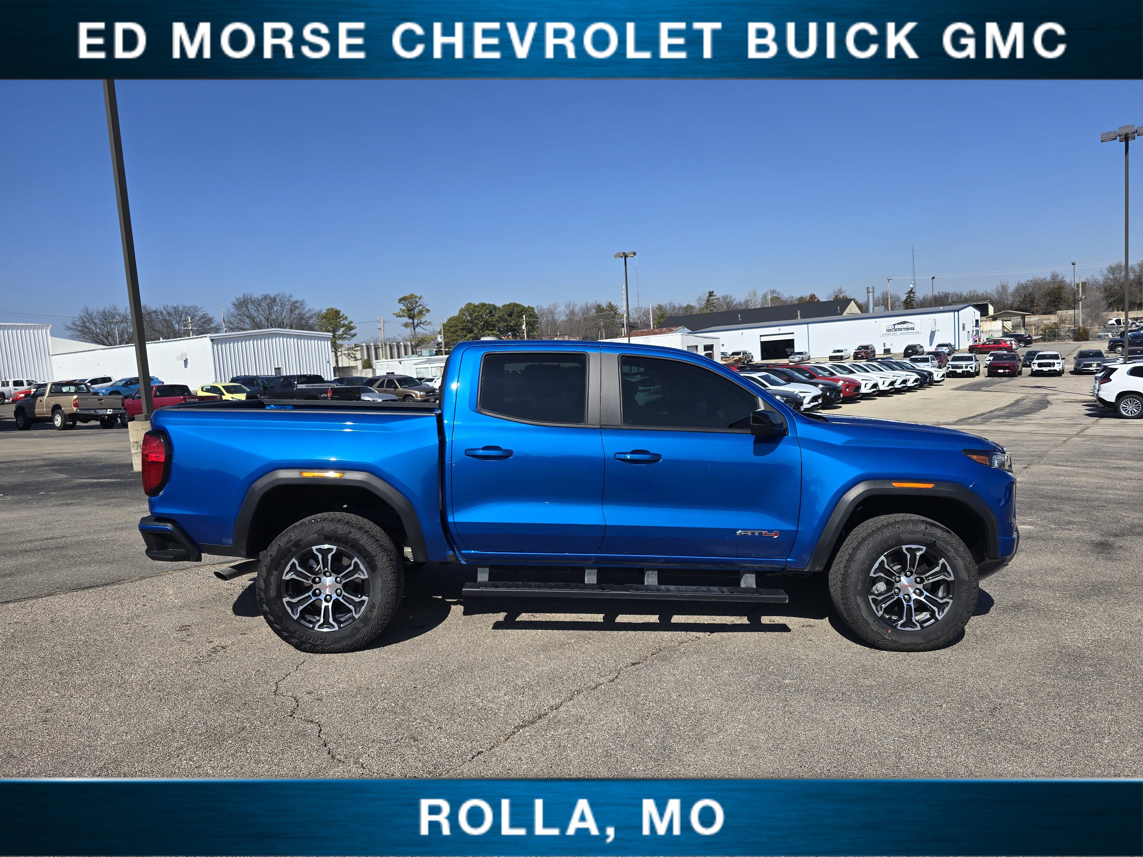 Used 2024 GMC Canyon AT4 image 2