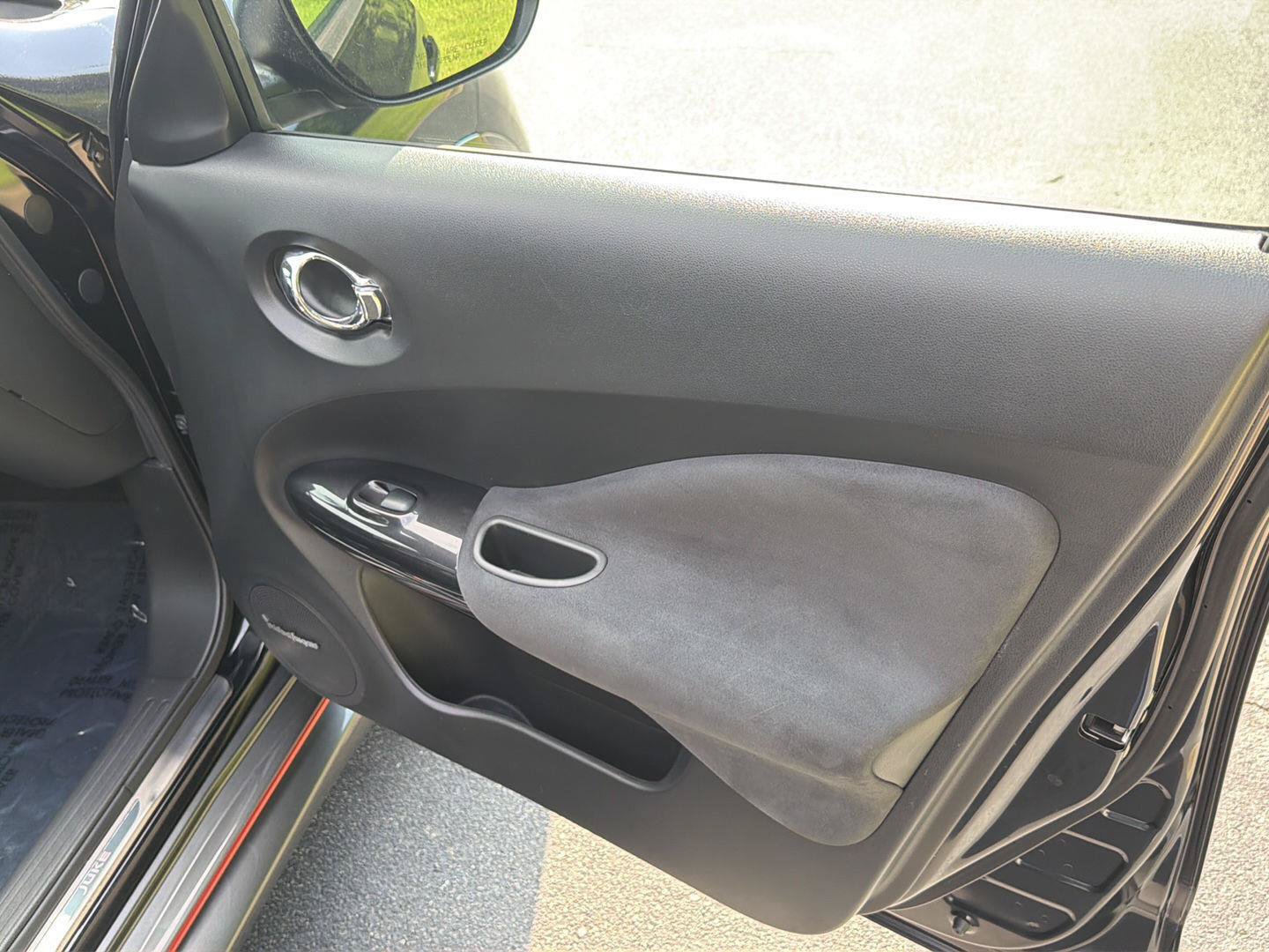 Used 2013 Nissan Juke NISMO FWD image 14