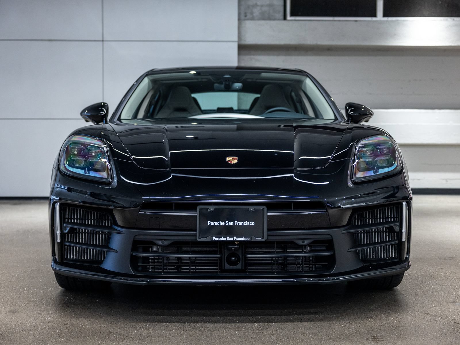 Certified 2025 Porsche Panamera image 11
