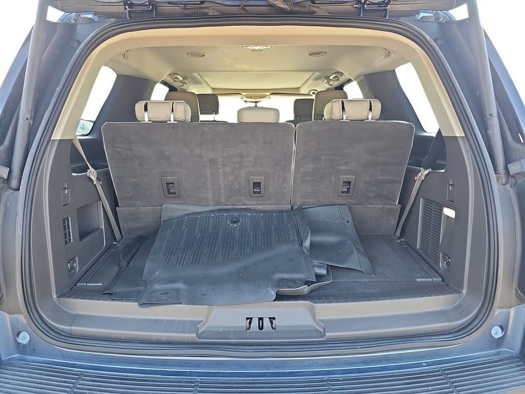 Used 2019 Ford Expedition XLT w/ Equipment Group 202A RWD image 30