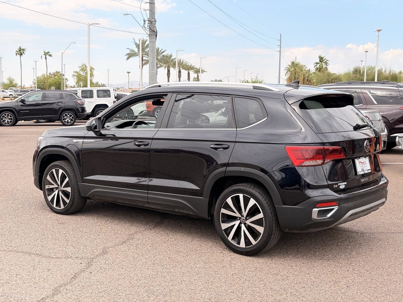 Used 2024 Volkswagen Taos SE FWD image 43
