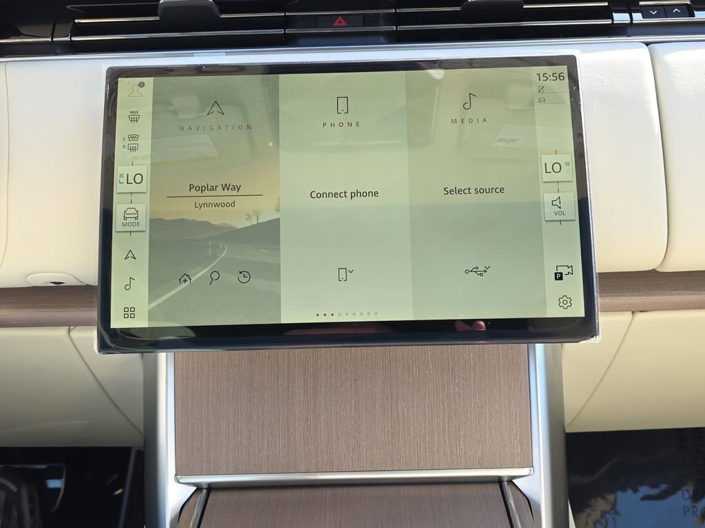 New 2026 Land Rover Range Rover SE image 20