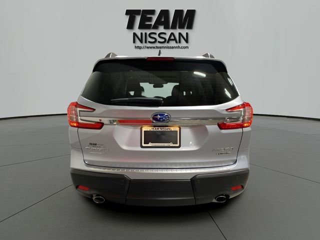 Used 2024 Subaru Ascent Limited w/ Technology Package AWD/4WD image 5