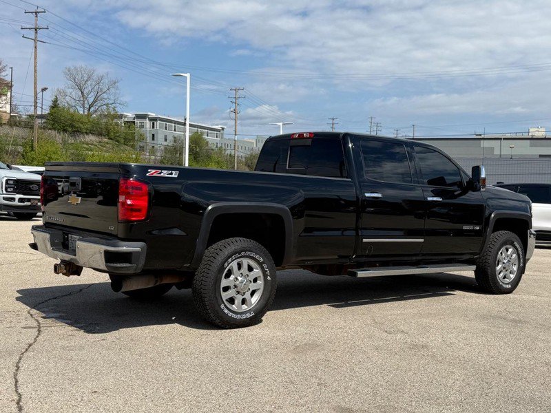 Used 2015 Chevrolet Silverado 3500 LTZ w/ Duramax Plus Package AWD/4WD image 3