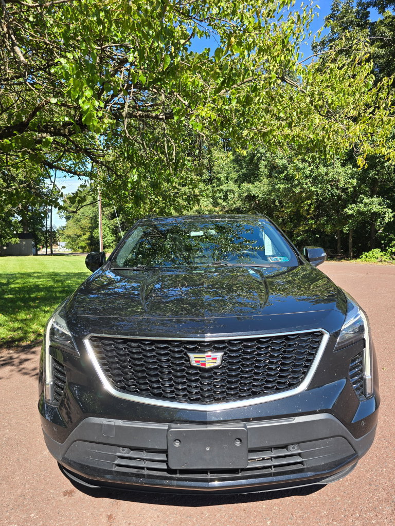 Used 2023 Cadillac XT4 Sport AWD/4WD image 3