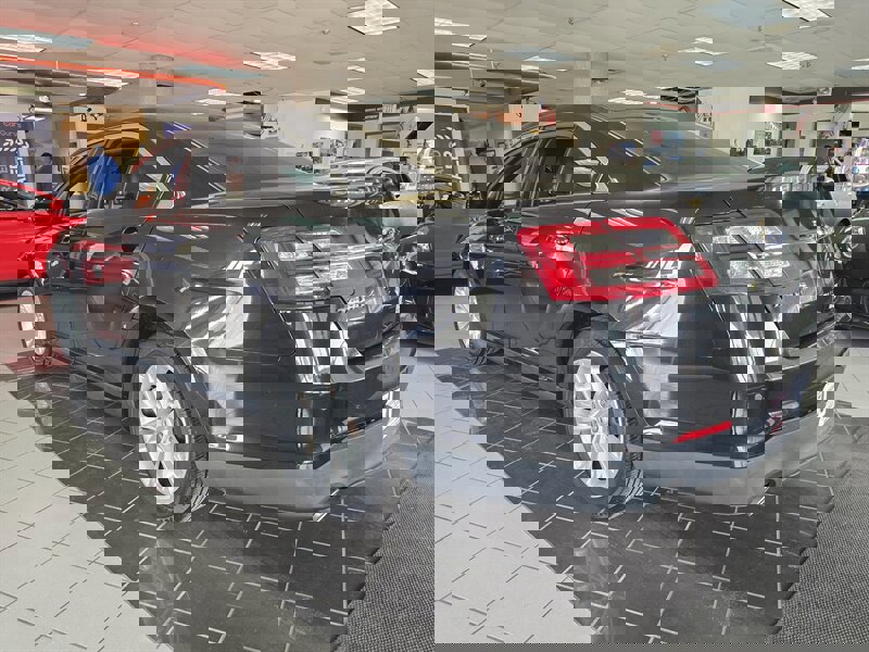 Used 2013 Ford Taurus SEL image 6