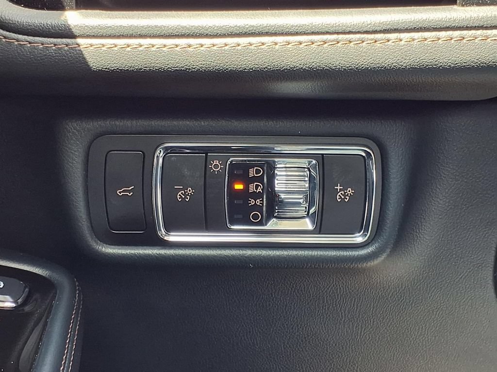 Used 2025 Lincoln Aviator Reserve w/ Jet Appearance Package RWD image 21