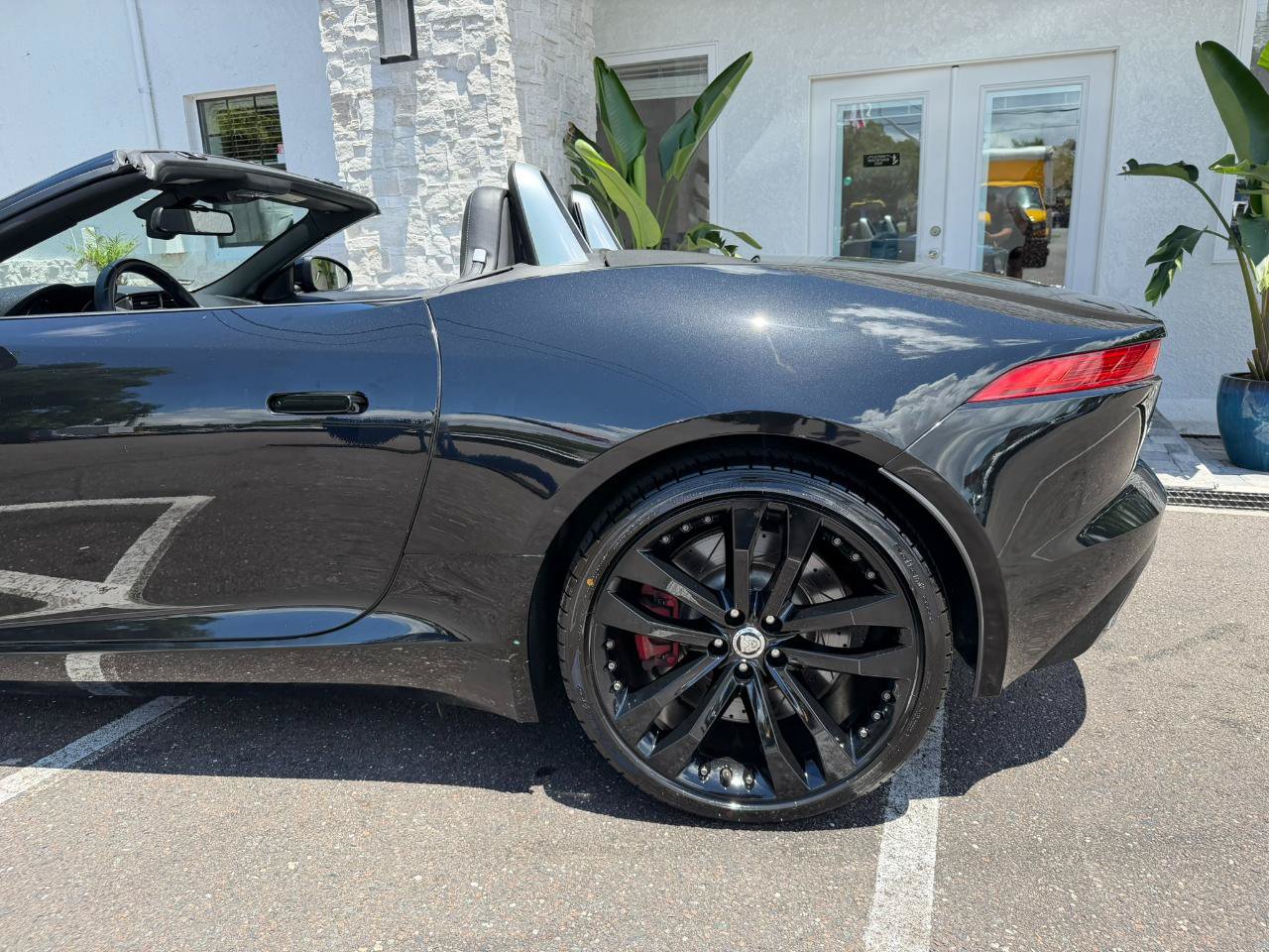 Used 2014 Jaguar F-TYPE S RWD image 9